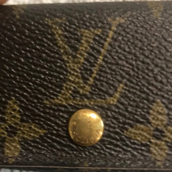 100 %- Authentic LOUIS VUITTON M69517 Monogram Multicle 4 Key case - Picture 10 of 12